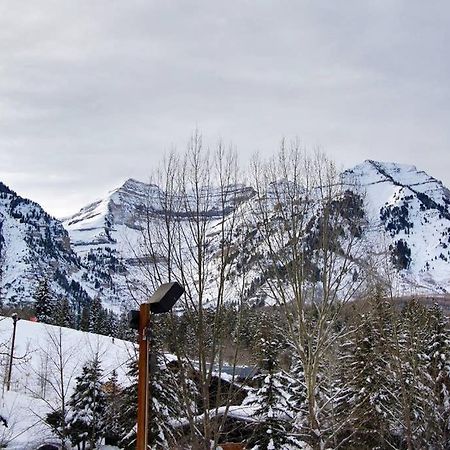 Log Cabin On The Stream Sundance, Utah 외부 사진